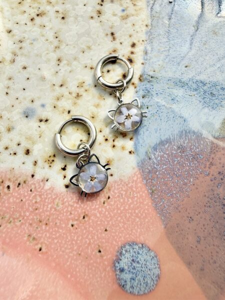 KWIATEK LASU. KOLCZYKI KOTKI